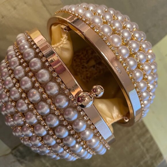 Neiman Marcus Round Gold Pearl Ball Wedding Handbag - Picture 3 of 4